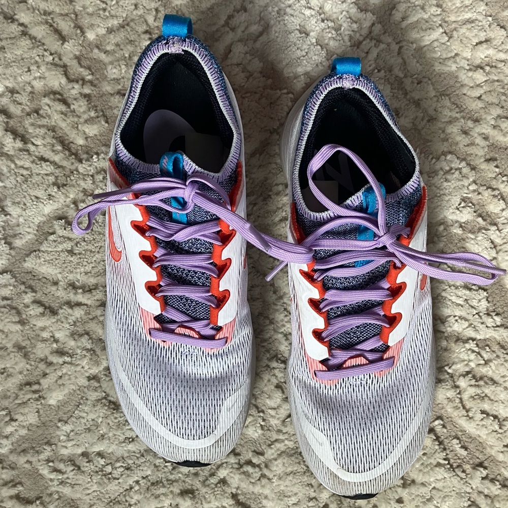 Nike Zoom Fly 4